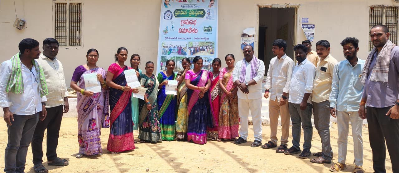 ఇందిరమ్మ కాలని, తాడురు గ్రామంలో చేనేత, CMRF చెక్కుల పంపిణి..
